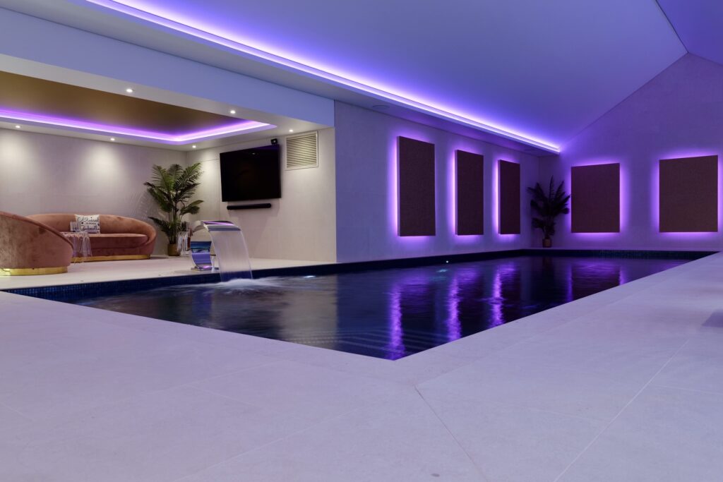 Ceiling installation with integrated lighting design