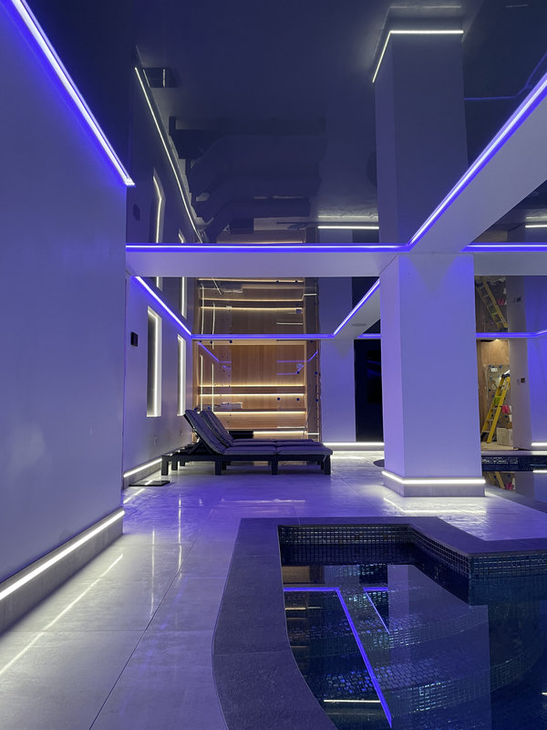 Stretch ceiling installation in modern home