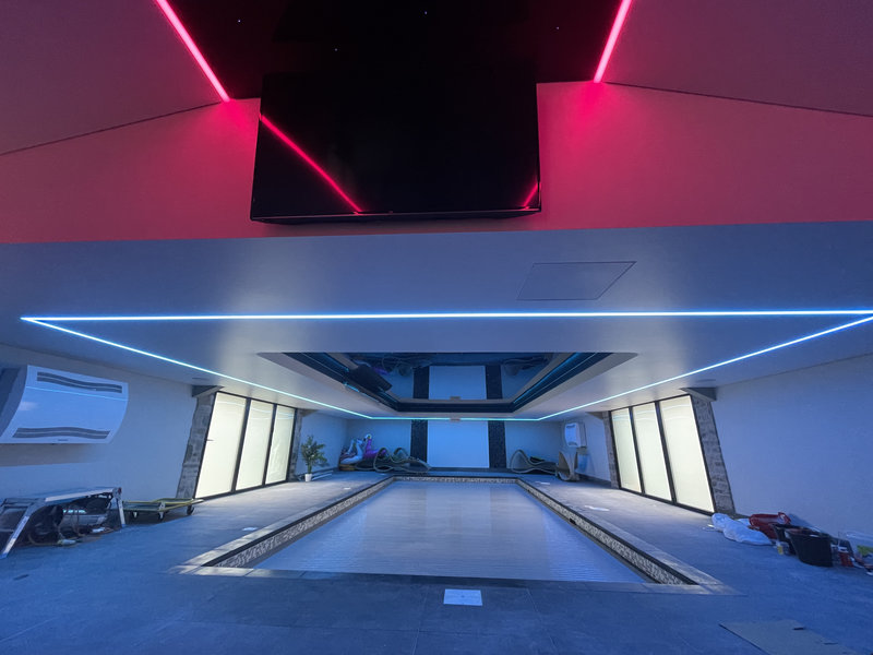 Ceiling finish with integrated lighting detail